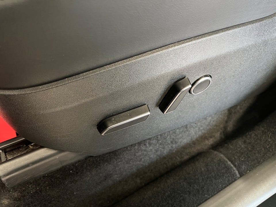 Tesla Model Y RWD 5d