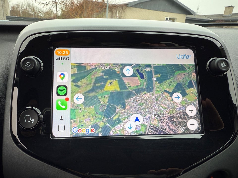 Toyota Aygo 1,0 VVT-i x-clusiv x-shift 5d