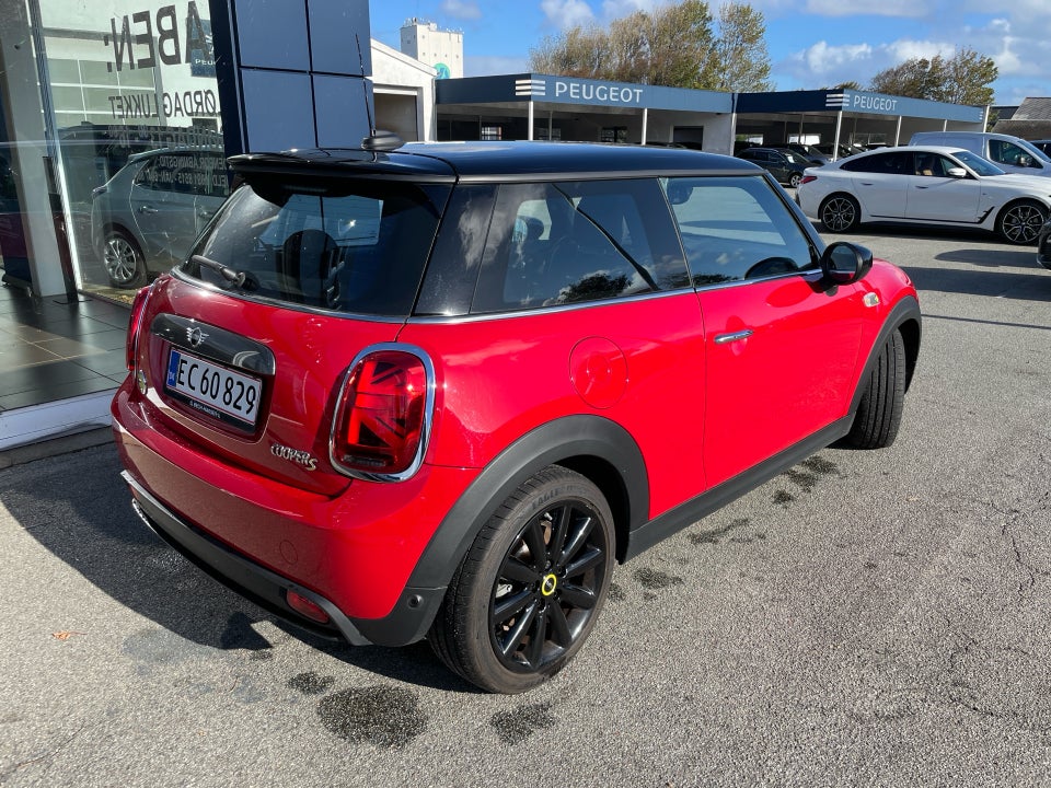 MINI Cooper SE Maximise 3d