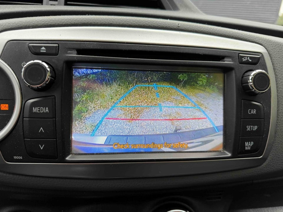 Toyota Yaris 1,3 VVT-i T2 Touch 5d