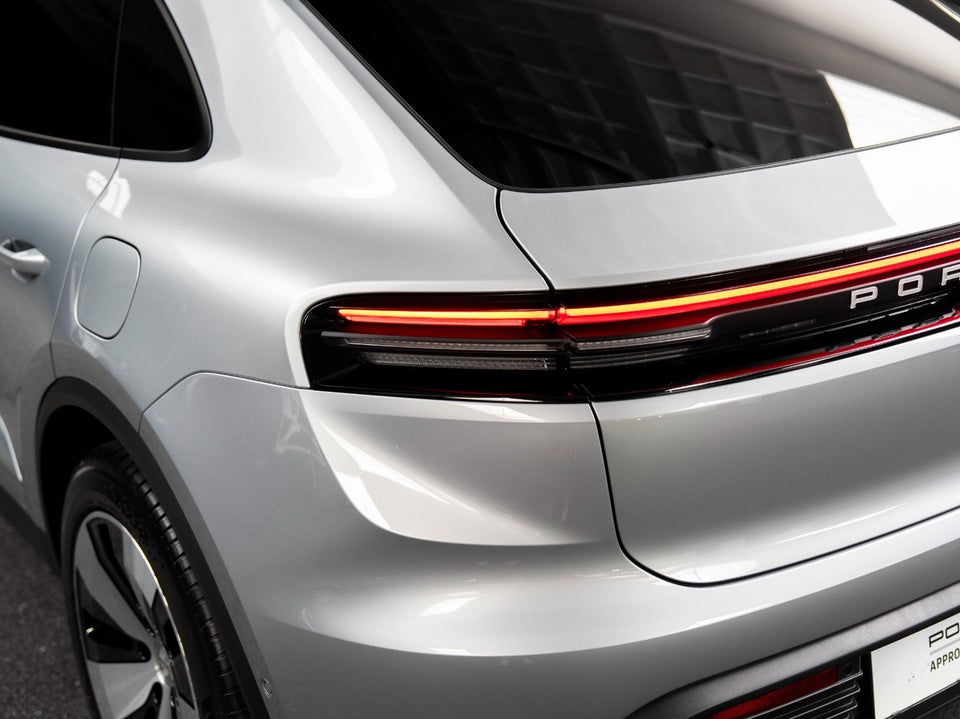Porsche Macan 5d