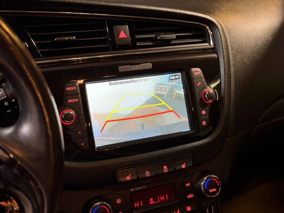 Kia Ceed 1,6 CRDi 136 Attraction SW 5d