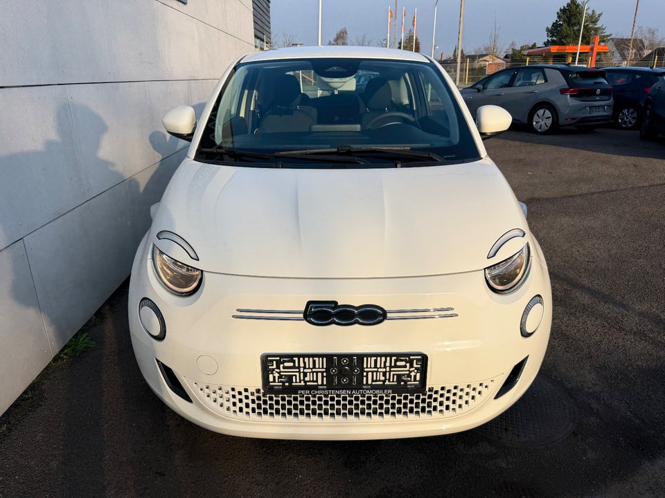 Fiat 500e 42 Icon 3d