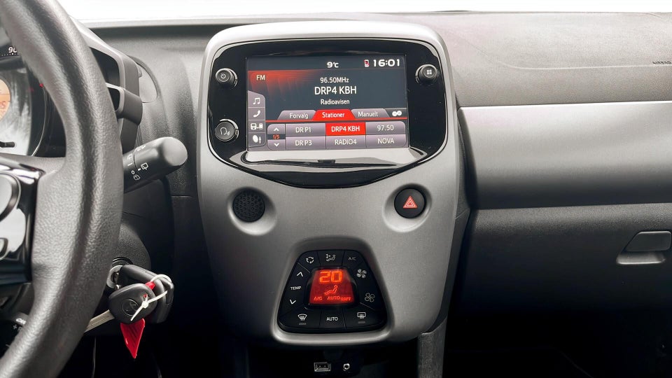 Toyota Aygo 1,0 VVT-i x-press 5d