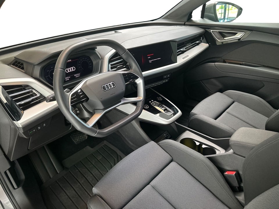 Audi Q4 e-tron 45 Attitude quattro 5d