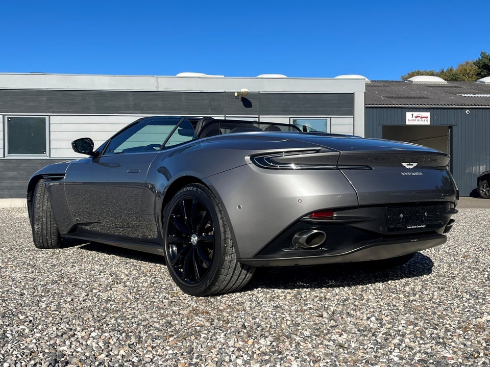 Aston Martin DB11 4,0 V8 Volante aut. 2d