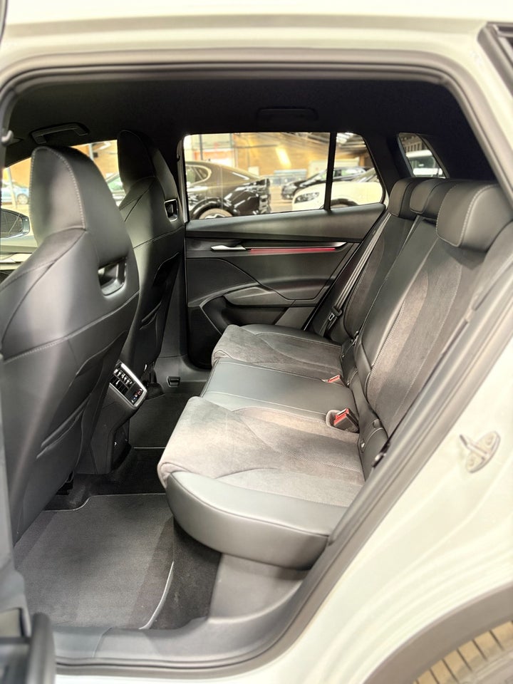 Skoda Elroq 85 iV Sportline 5d