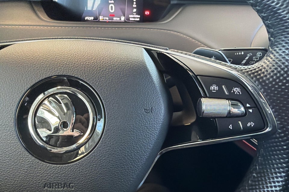 Skoda Enyaq 80 iV Suite 5d
