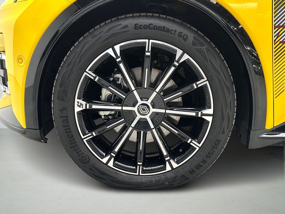 Renault 5 E-Tech 52 Iconic 5d