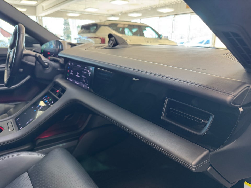 Porsche Taycan Performance+ Sport Turismo 5d