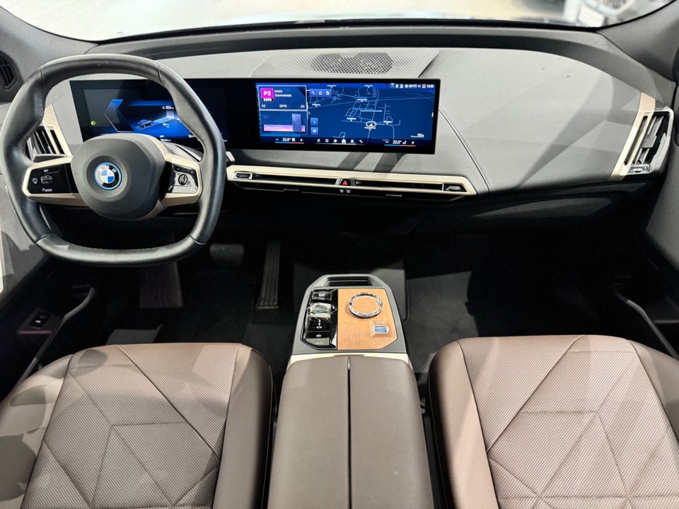 BMW iX xDrive40 Supercharged 5d