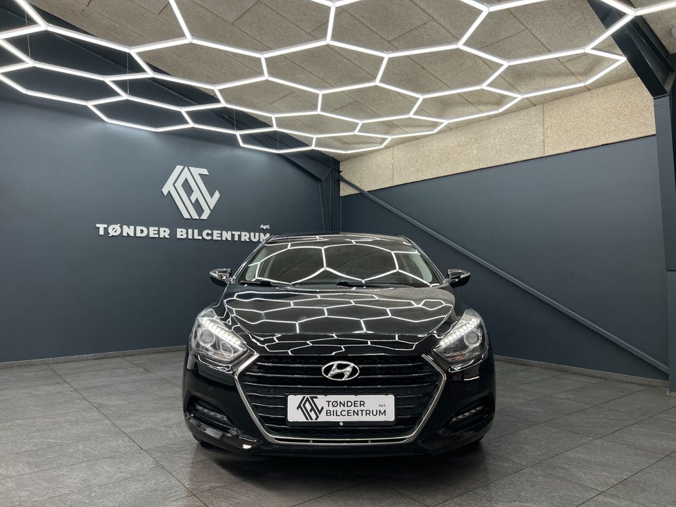 Hyundai i40 1,7 CRDi 141 Trend DCT 4d