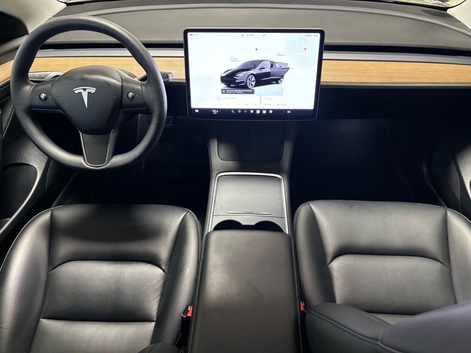 Tesla Model 3 Long Range RWD 4d