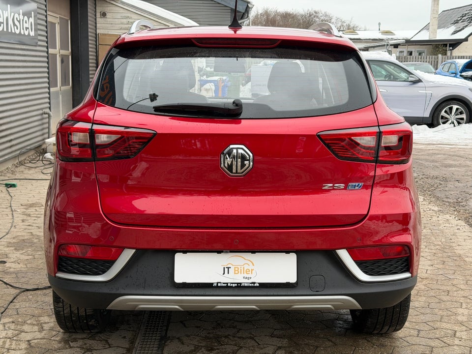 MG ZS EV Luxury 5d
