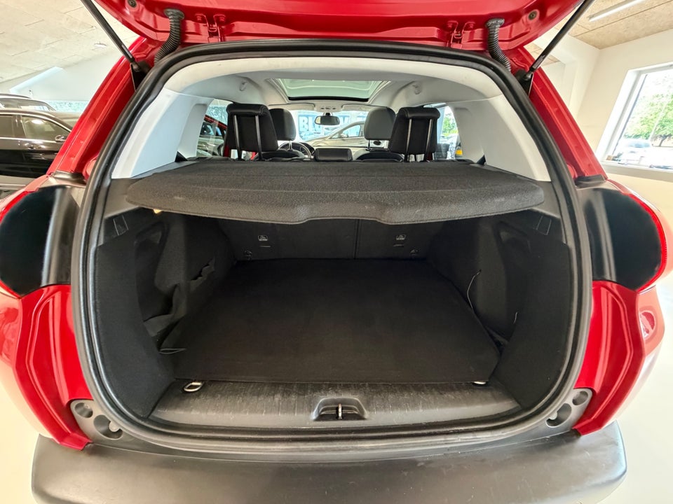 Peugeot 2008 1,5 BlueHDi 100 Prestige Sky 5d