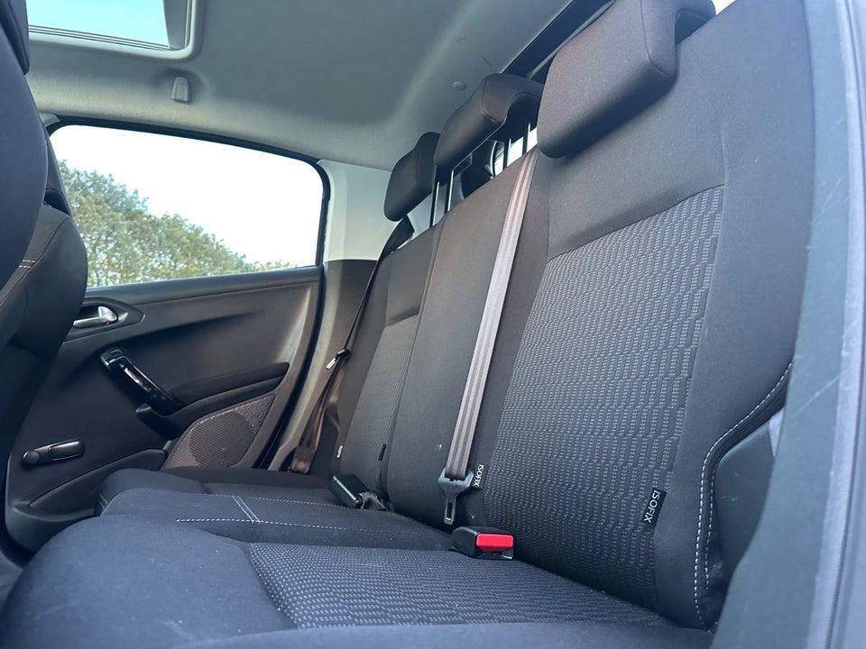 Peugeot 208 1,6 BlueHDi 100 Allure Sky 5d