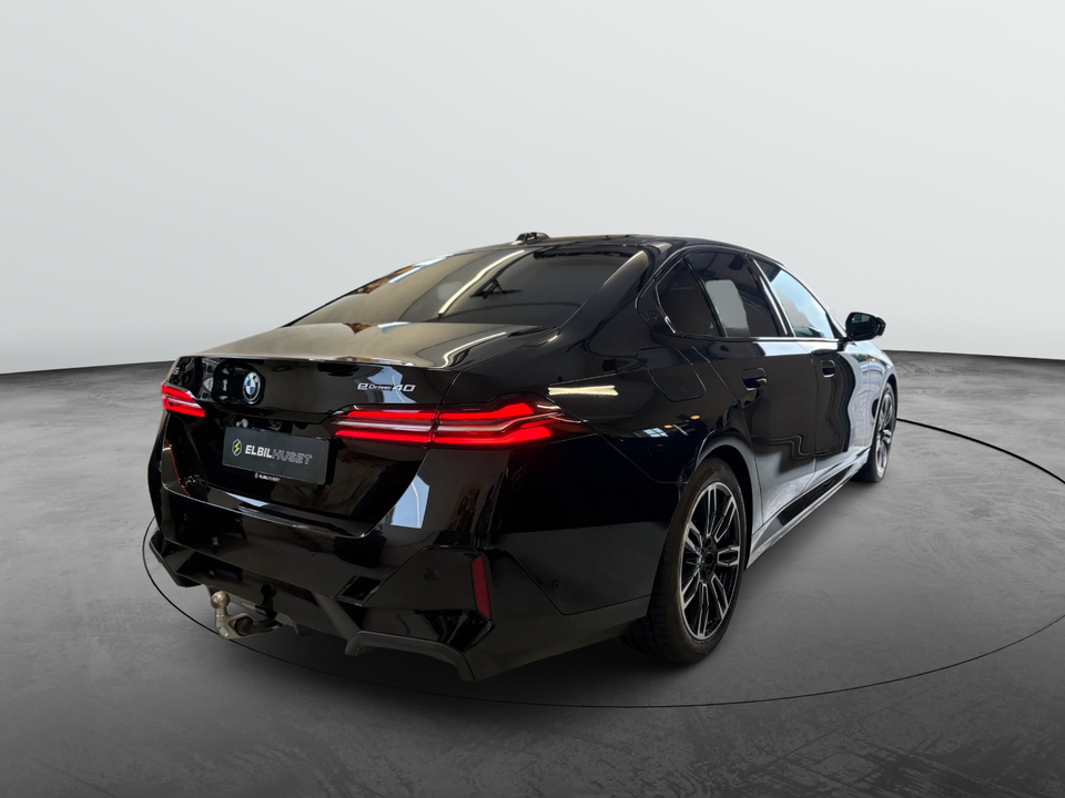 BMW i5 eDrive40 M-Sport 4d