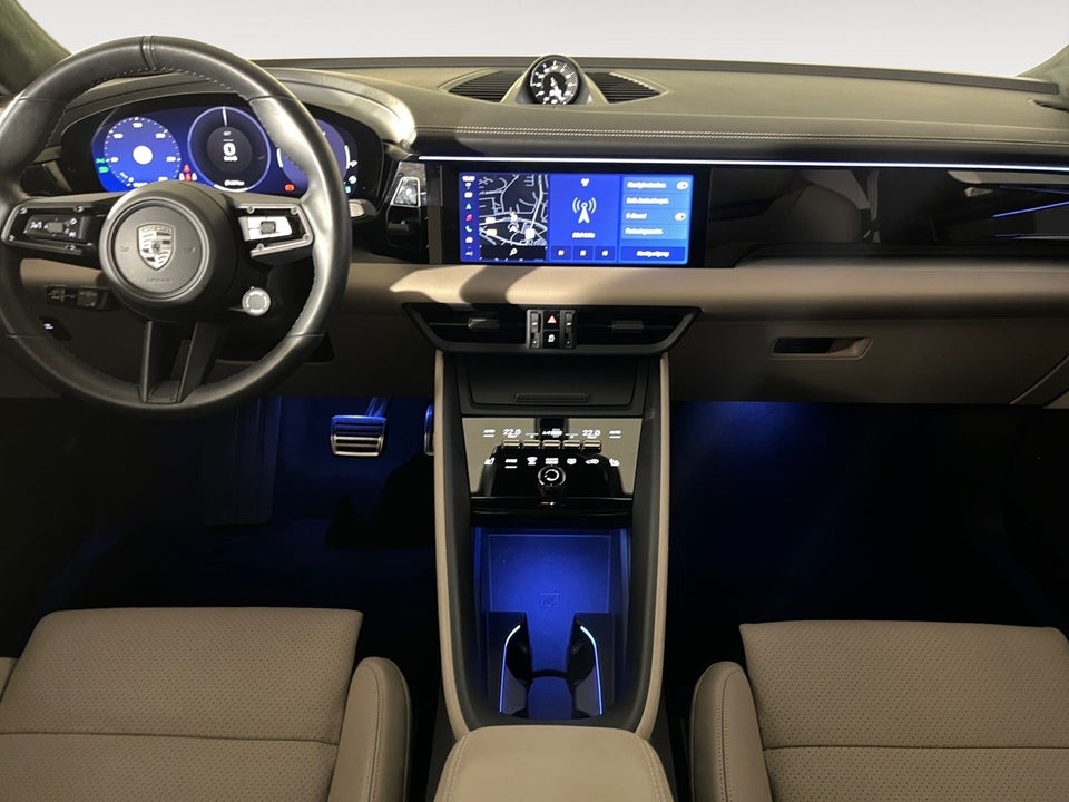 Porsche Macan Turbo 5d