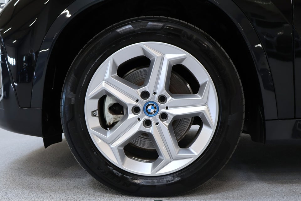 BMW iX1 xDrive30 5d