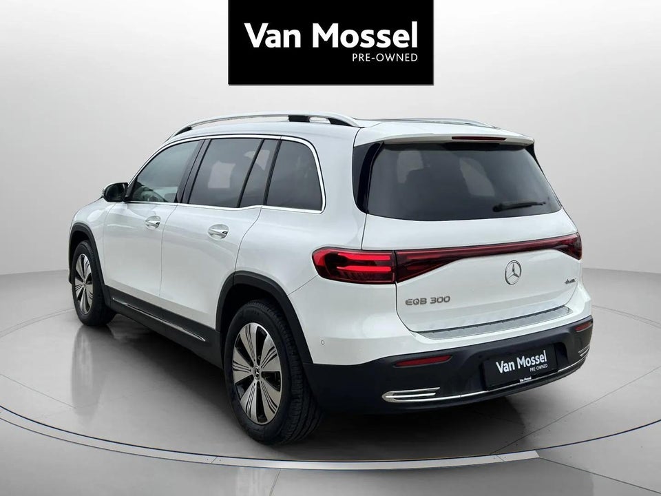 Mercedes EQB300 Progressive 4Matic 5d