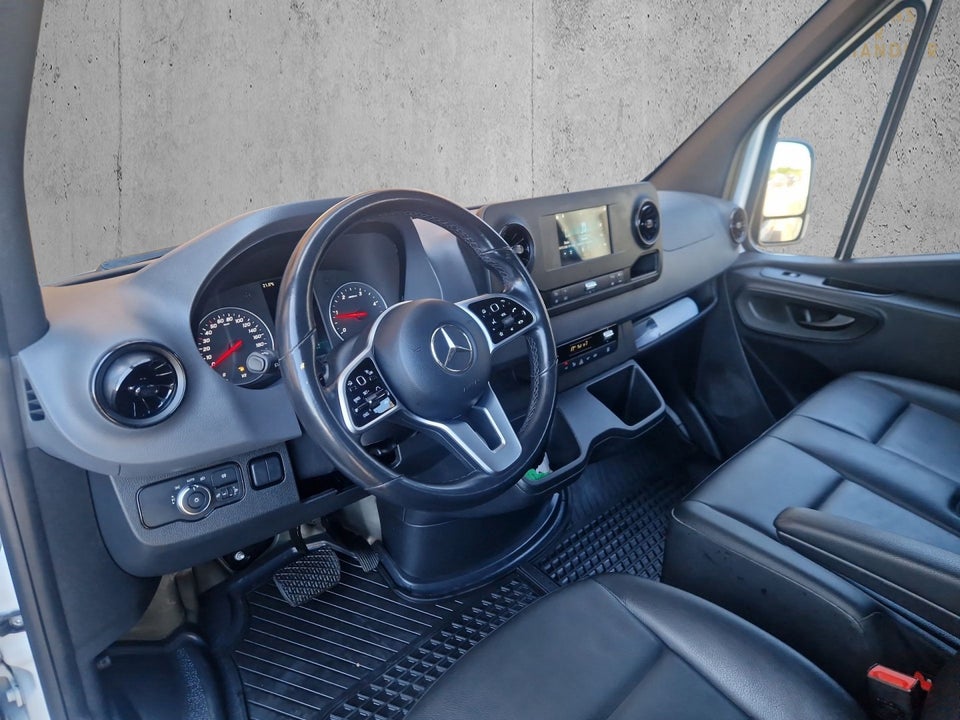Mercedes Sprinter 214 2,2 CDi A2 Kasse-/Mandskabsvogn aut. FWD