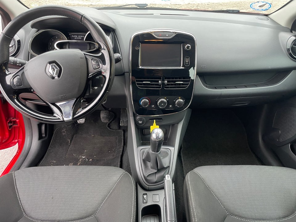 Renault Clio IV 1,5 dCi 90 Expression 5d