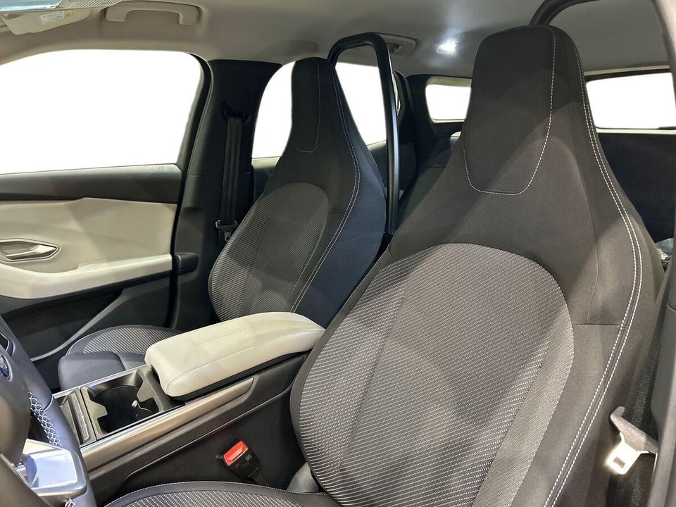 Ford Explorer 77 Select Extended Range Van 5d