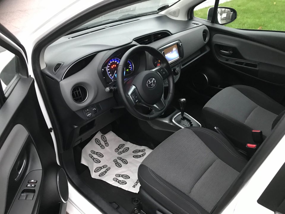Toyota Yaris 1,5 Hybrid H2 e-CVT 5d