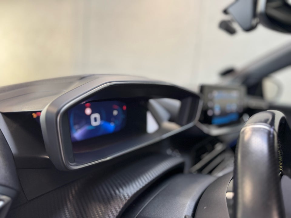 Peugeot 2008 1,5 BlueHDi 130 GT Line EAT8 5d