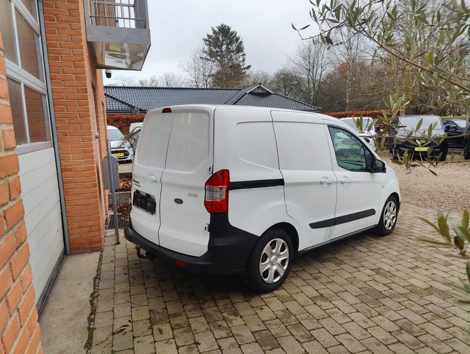 Ford Transit Courier 1,0 SCTi 100 Trend Van 4d