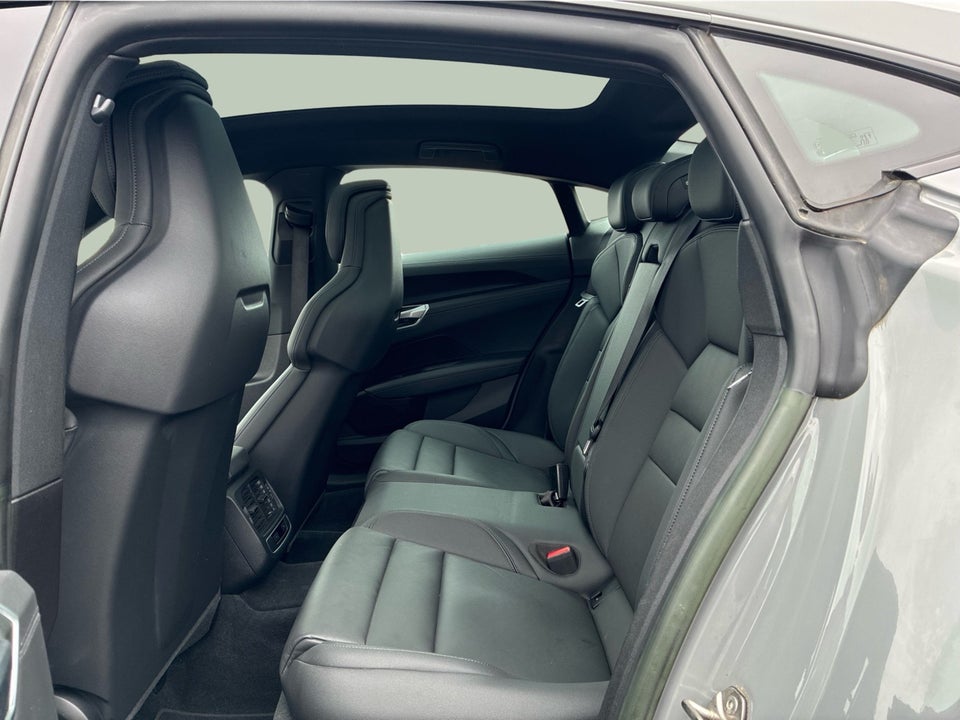 Audi e-tron GT quattro 4d