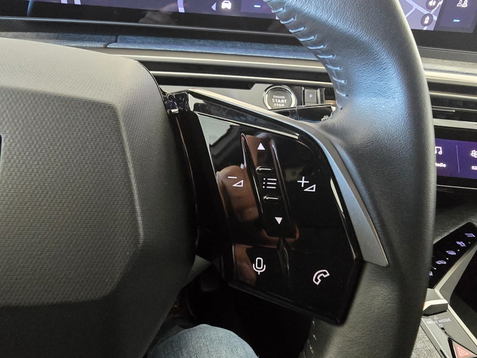 Peugeot e-3008 77 Allure 5d