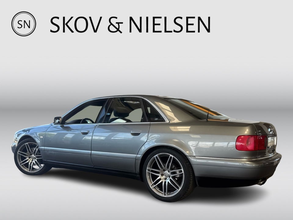 Audi S8 4,2 quattro aut. 4d