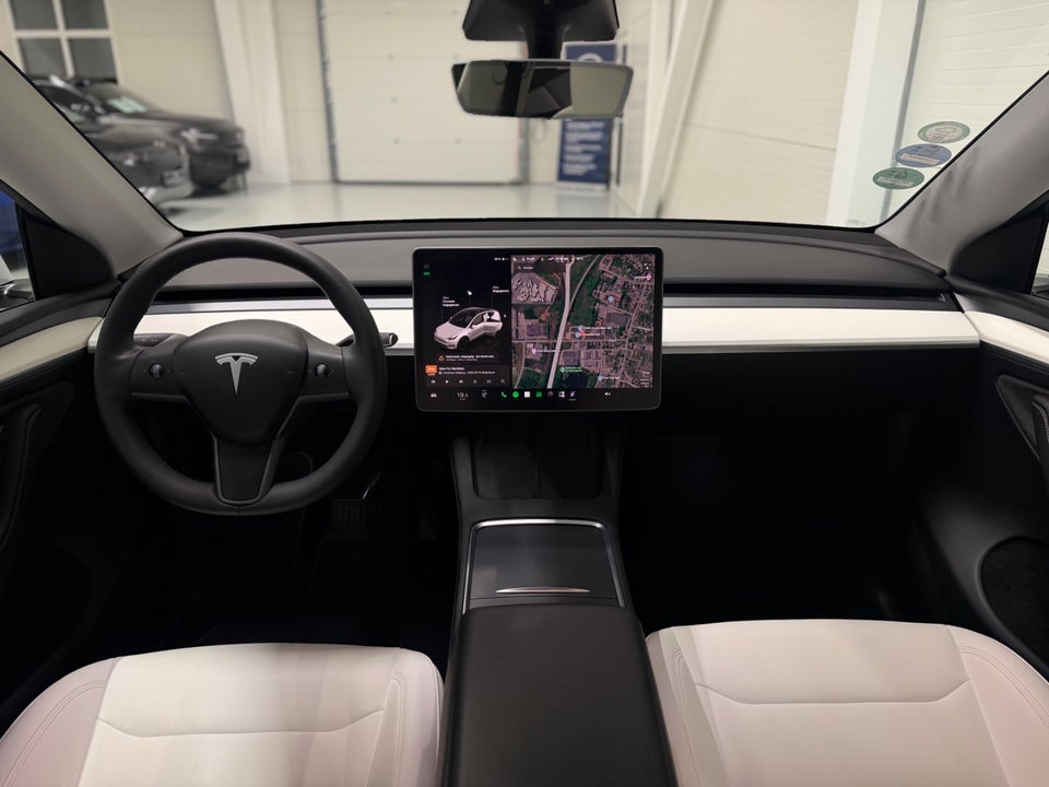 Tesla Model Y Long Range AWD 5d