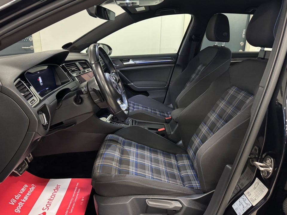 VW Golf VII 1,4 GTE DSG 5d