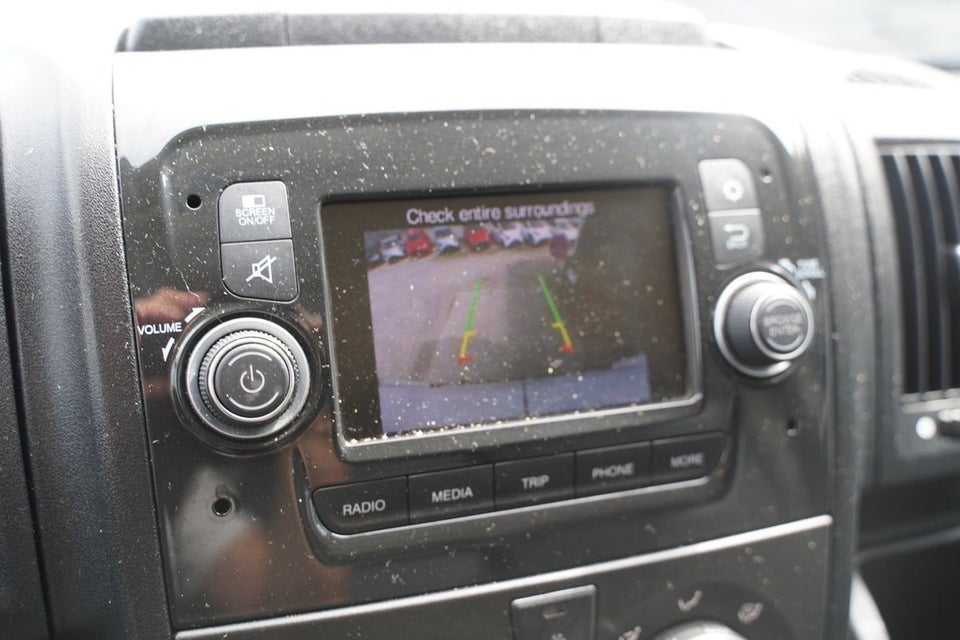 Peugeot Boxer 335 2,2 BlueHDi 165 L3H2 Premium