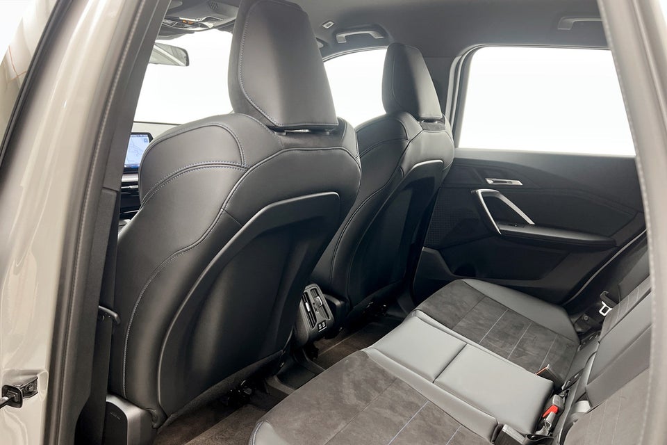 BMW iX1 eDrive20 M-Sport 5d