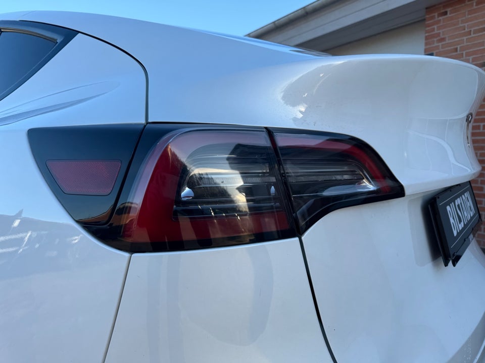 Tesla Model Y Long Range AWD 5d