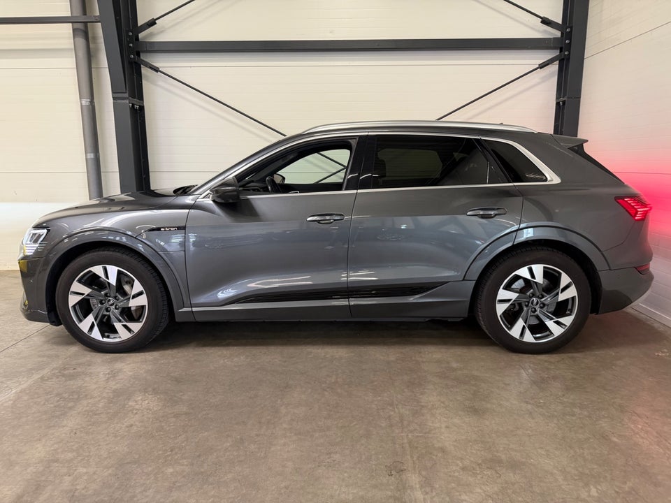 Audi e-tron 55 S-line quattro 5d