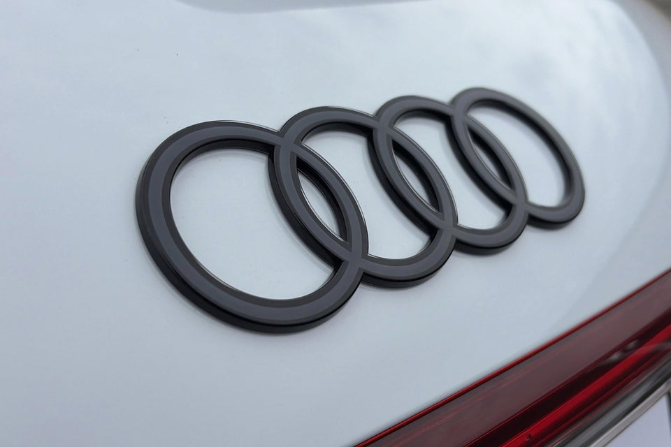 Audi Q4 e-tron performance 5d