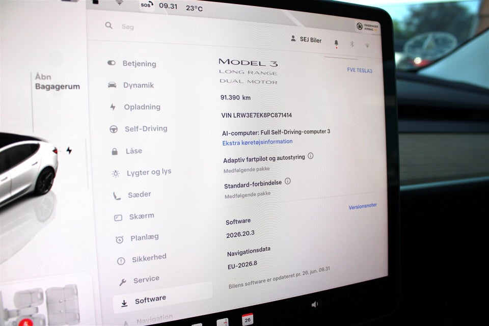 Tesla Model 3 Long Range AWD 4d