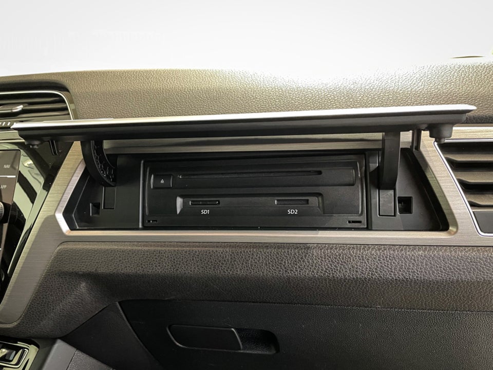 VW Touran 2,0 TDi 150 Comfortline DSG 5d