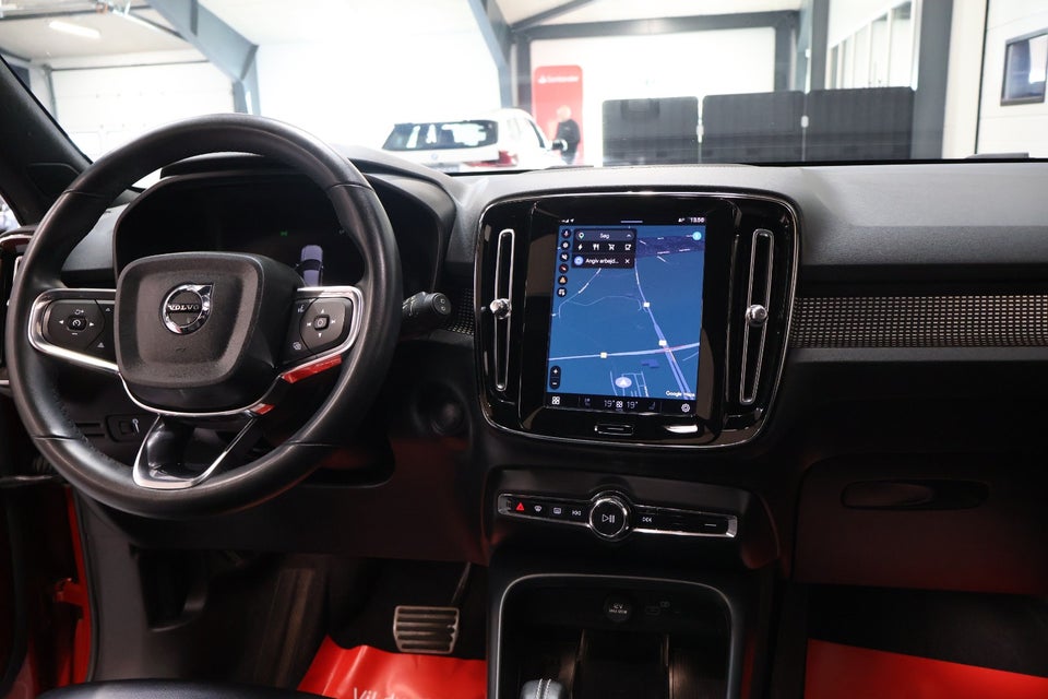 Volvo XC40 P8 ReCharge Twin Pro 5d