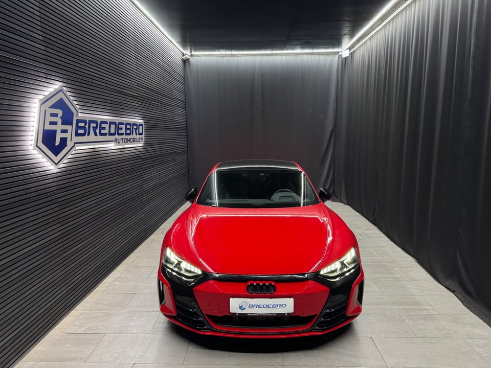 Audi RS e-tron GT quattro 4d