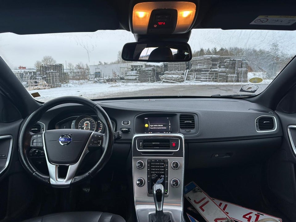 Volvo V60 2,0 D4 190 Momentum 5d