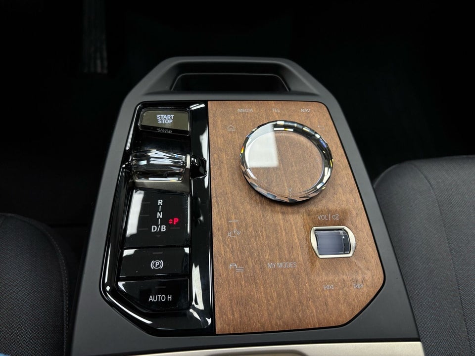 BMW iX xDrive40 5d