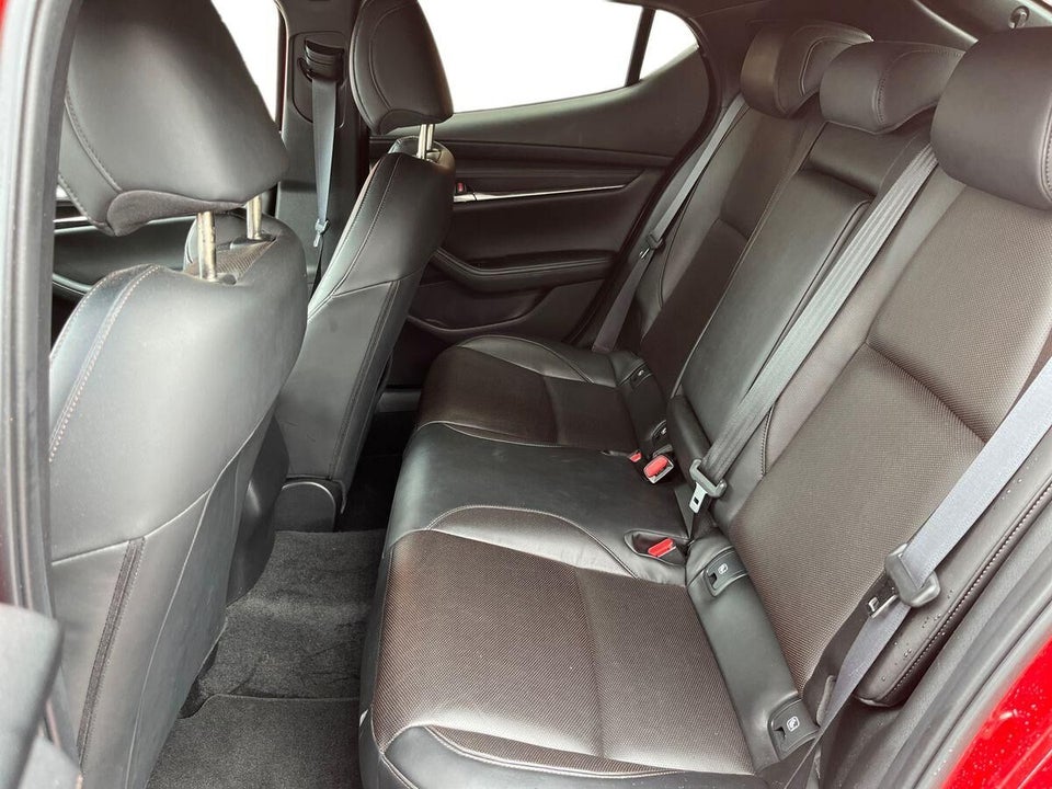 Mazda 3 2,0 e-SkyActiv-G 150 Cosmo aut. 5d