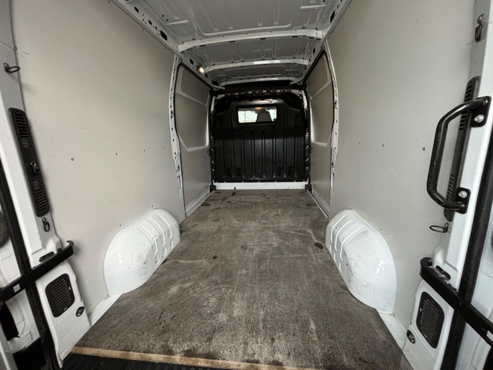 Nissan Interstar 2,3 dCi 150 L2H2 N-Connecta Van