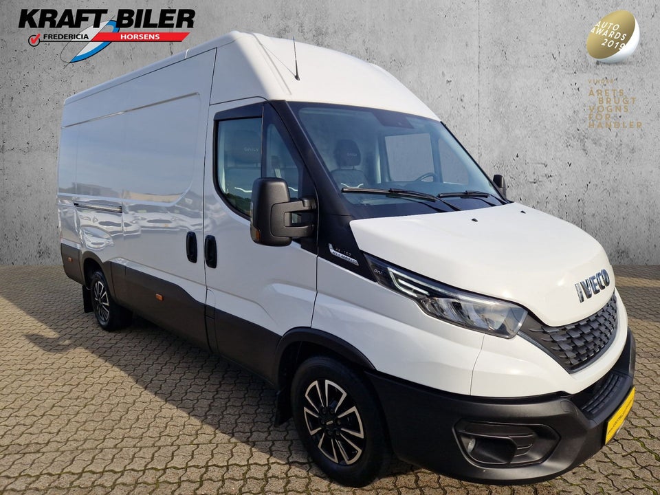 Iveco Daily 2,3 35S16 12m³ Van AG8