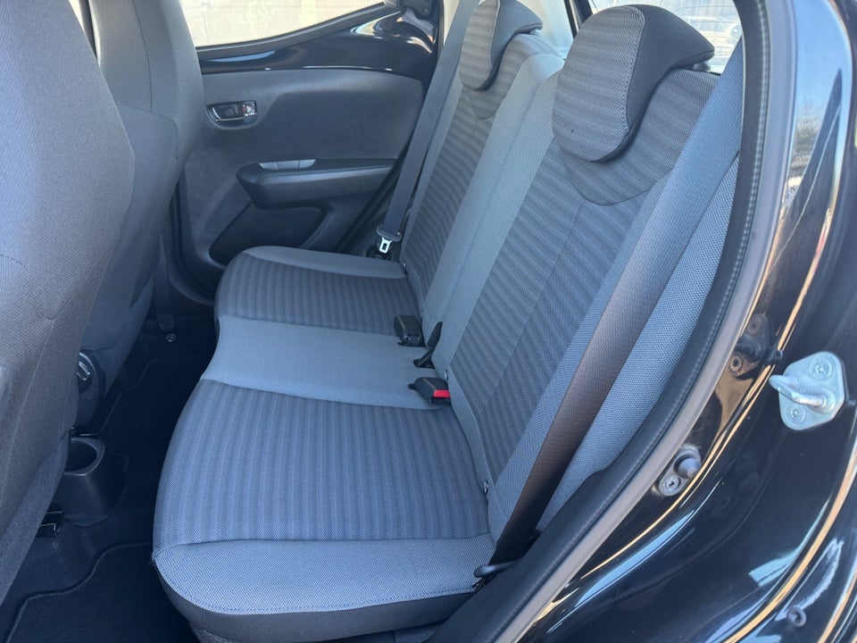 Toyota Aygo 1,0 VVT-i x-play 5d